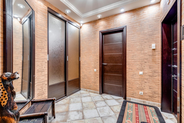 Продам трехкомнатную (3-комн.) квартиру, Нагорная ул, 5, Троицк г