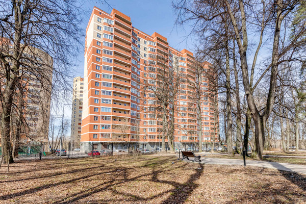 Продам трехкомнатную (3-комн.) квартиру, Нагорная ул, 5, Троицк г