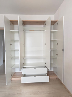 Продам трехкомнатную (3-комн.) квартиру, 3-я Нововатутинская ул, 8, Десеновское п
