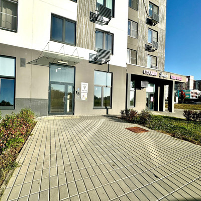 Продам трехкомнатную (3-комн.) квартиру, 3-я Нововатутинская ул, 8, Десеновское п