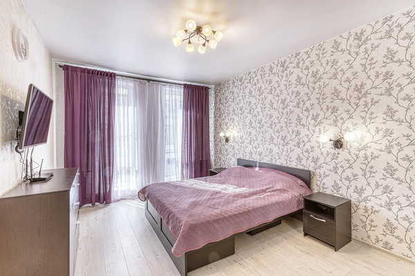 Продам многокомнатную квартиру, Николая Сладкова ул, 3, Троицк г