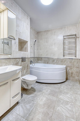 Продам многокомнатную квартиру, Николая Сладкова ул, 3, Троицк г