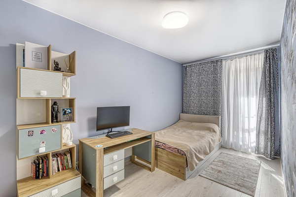 Продам многокомнатную квартиру, Николая Сладкова ул, 3, Троицк г