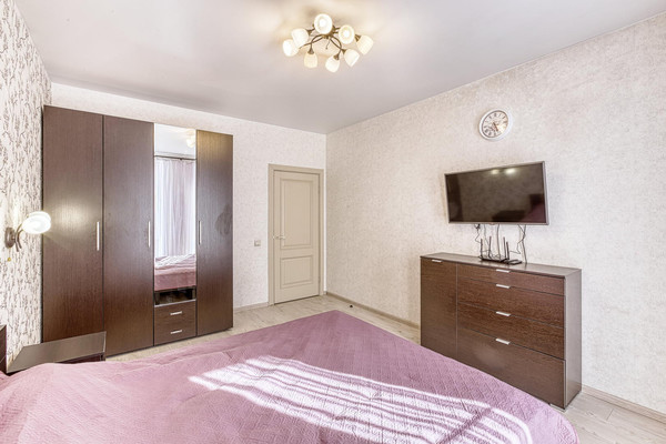 Продам многокомнатную квартиру, Николая Сладкова ул, 3, Троицк г