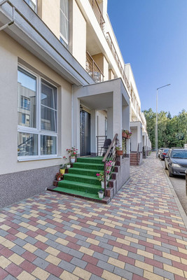 Продам многокомнатную квартиру, Николая Сладкова ул, 3, Троицк г