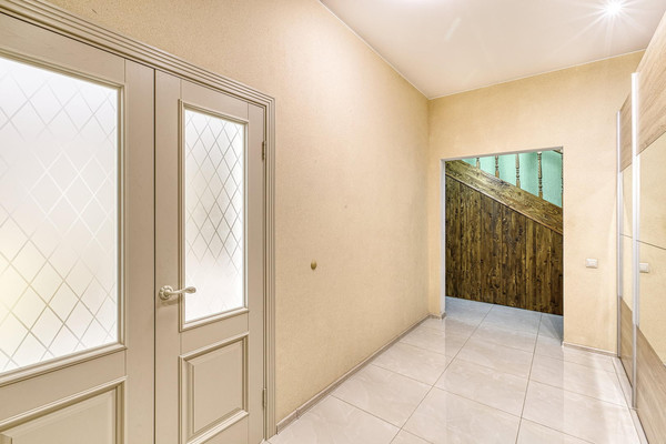 Продам многокомнатную квартиру, Николая Сладкова ул, 3, Троицк г