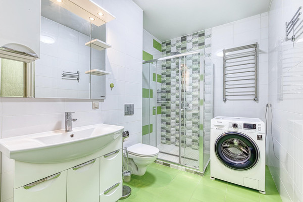 Продам многокомнатную квартиру, Николая Сладкова ул, 3, Троицк г