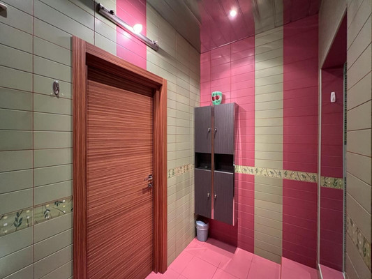 Продам трехкомнатную (3-комн.) квартиру, Радужная ул, 1, Троицк г