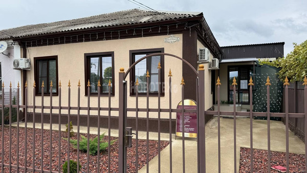 Продам коммерческое помещение 97,6 м2, Вокзальная ул, 54, Каневская ст-ца