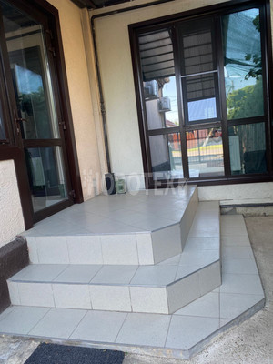 Продам коммерческое помещение 97,6 м2, Вокзальная ул, 54, Каневская ст-ца