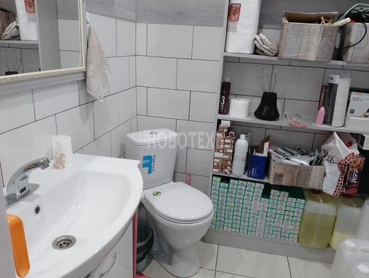 Продам коммерческое помещение 97,6 м2, Вокзальная ул, 54, Каневская ст-ца