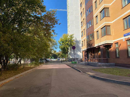 Продам трехкомнатную (3-комн.) квартиру, Тихвинская ул, 14к1, Москва г
