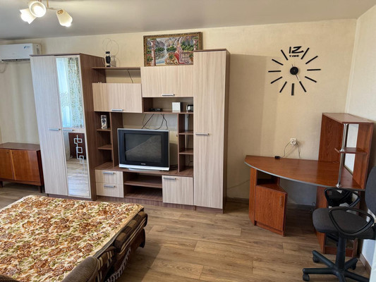 Продам однокомнатную (1-комн.) квартиру, Гавена ул, 34а, Симферополь г