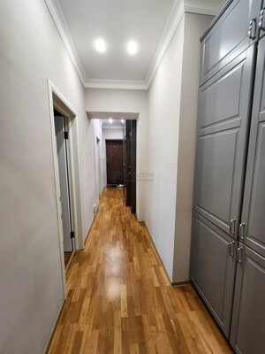 Продам трехкомнатную (3-комн.) квартиру, Стратонавтов проезд, 9, Москва г