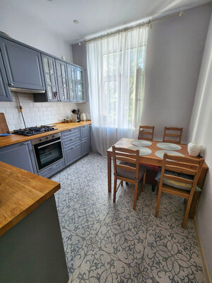 Продам трехкомнатную (3-комн.) квартиру, Стратонавтов проезд, 9, Москва г