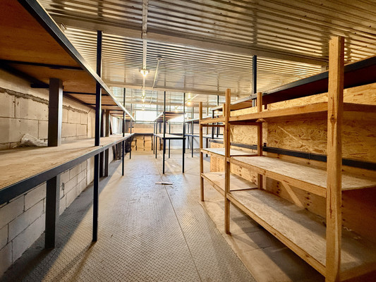 Продам склад 850 м2, Жени Дерюгиной ул, 9кб, Симферополь г