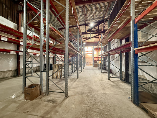 Продам склад 850 м2, Жени Дерюгиной ул, 9кб, Симферополь г