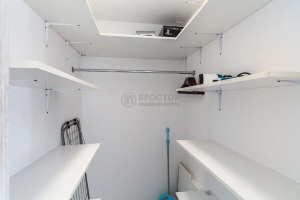 Продам однокомнатную (1-комн.) квартиру, Шелепихинская наб, 42к1, Москва г