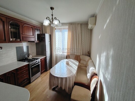 Продам трехкомнатную (3-комн.) квартиру, Ленинградский пр-кт, 45к3, Москва г