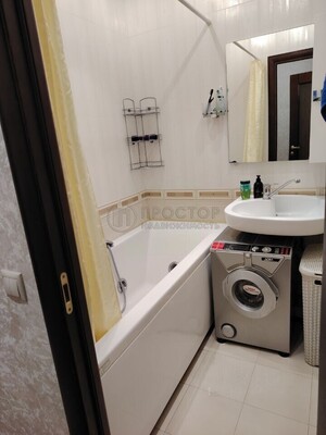 Продам трехкомнатную (3-комн.) квартиру, Ленинградский пр-кт, 45к3, Москва г