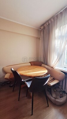 Продам трехкомнатную (3-комн.) квартиру, Коцюбинского ул, 9к2, Москва г