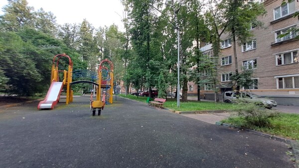 Продам трехкомнатную (3-комн.) квартиру, Коцюбинского ул, 9к2, Москва г