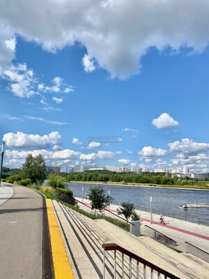 Продам трехкомнатную (3-комн.) квартиру, Подмосковный б-р, 14, Красногорск г