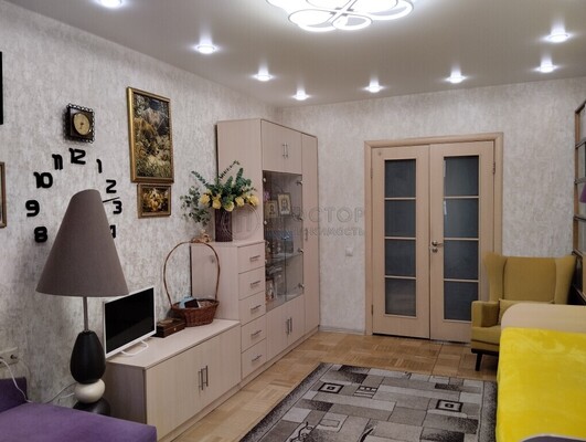 Продам трехкомнатную (3-комн.) квартиру, Хабаровская ул, 4, Москва г