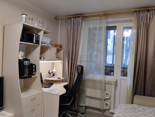 Продам трехкомнатную (3-комн.) квартиру, Хабаровская ул, 4, Москва г