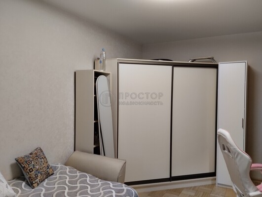 Продам трехкомнатную (3-комн.) квартиру, Хабаровская ул, 4, Москва г