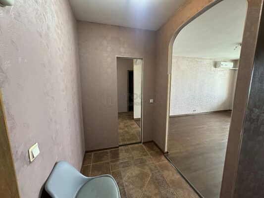 Продам однокомнатную (1-комн.) квартиру, Сокольнический Вал ул, 24к3, Москва г