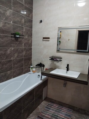 Продам трехкомнатную (3-комн.) квартиру, Тверецкий проезд, 19, Голубое д