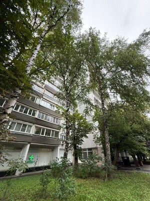 Продам трехкомнатную (3-комн.) квартиру, Славянский б-р, 11к1, Москва г