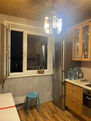 Продам двухкомнатную (2-комн.) квартиру, Загорьевский проезд, 5к1, Москва г