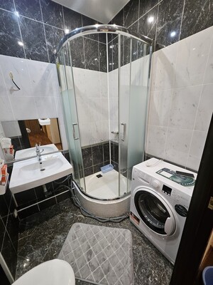 Продам однокомнатную (1-комн.) квартиру, Лесная ул, 18к1, Боброво рп