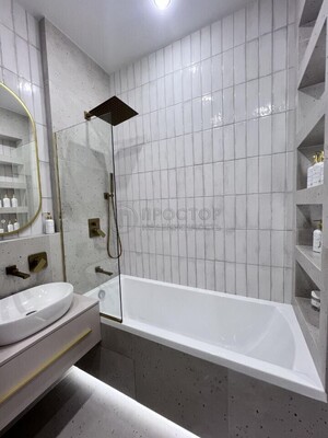 Продам однокомнатную (1-комн.) квартиру, Братьев Весниных б-р, 1, Москва г