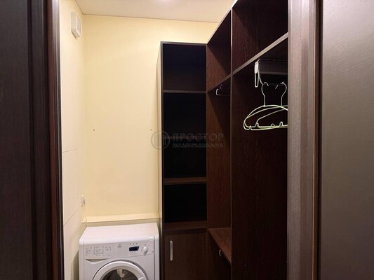 Продам двухкомнатную (2-комн.) квартиру, Заречная ул, 31, Полтево д