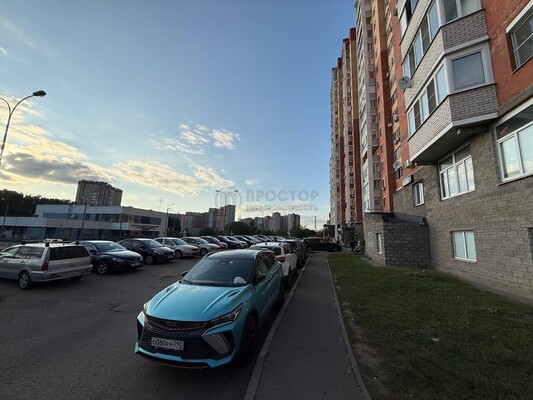 Продам двухкомнатную (2-комн.) квартиру, Заречная ул, 31, Полтево д