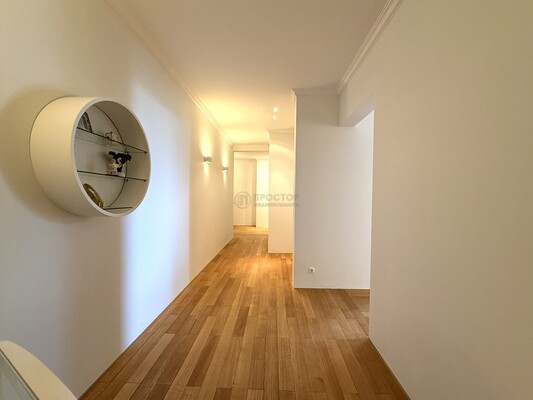 Продам многокомнатную квартиру, Крылатские Холмы ул, 33к1, Москва г