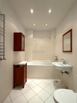 Продам многокомнатную квартиру, Крылатские Холмы ул, 33к1, Москва г