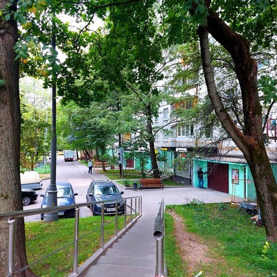 Продам трехкомнатную (3-комн.) квартиру, Днепропетровская ул, 3к1, Москва г