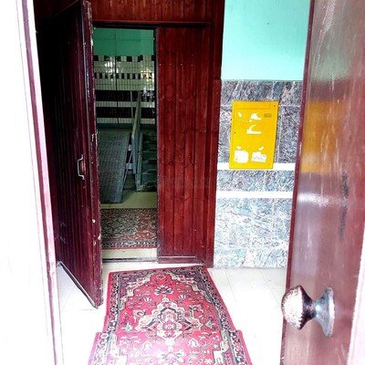 Продам трехкомнатную (3-комн.) квартиру, Днепропетровская ул, 3к1, Москва г