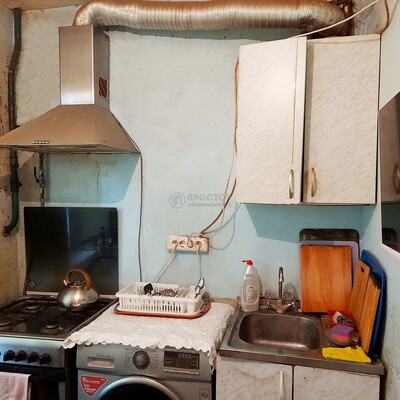 Продам трехкомнатную (3-комн.) квартиру, Днепропетровская ул, 3к1, Москва г