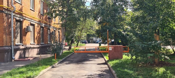 Продам комнату в 3-комн. квартире, Энергетическая ул, 20, Москва г