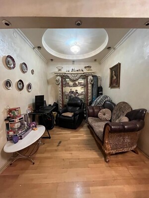 Продам многокомнатную квартиру, Окружной проезд, 12, Москва г