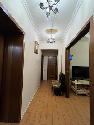 Продам многокомнатную квартиру, Окружной проезд, 12, Москва г