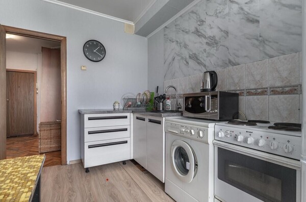 Продам однокомнатную (1-комн.) квартиру, Волоколамское ш, 41к1, Москва г