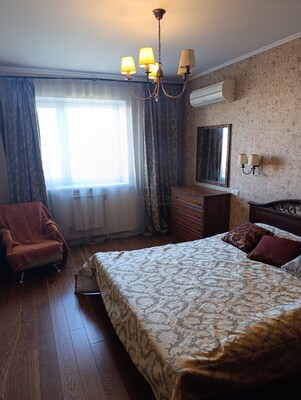 Продам двухкомнатную (2-комн.) квартиру, Сиреневый б-р, 44к1, Москва г