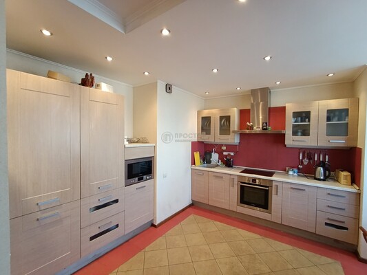 Продам двухкомнатную (2-комн.) квартиру, Сиреневый б-р, 44к1, Москва г