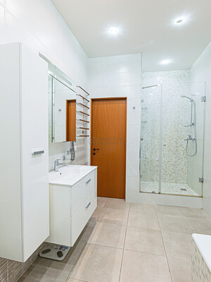 Продам трехкомнатную (3-комн.) квартиру, Гиляровского ул, 62, Москва г